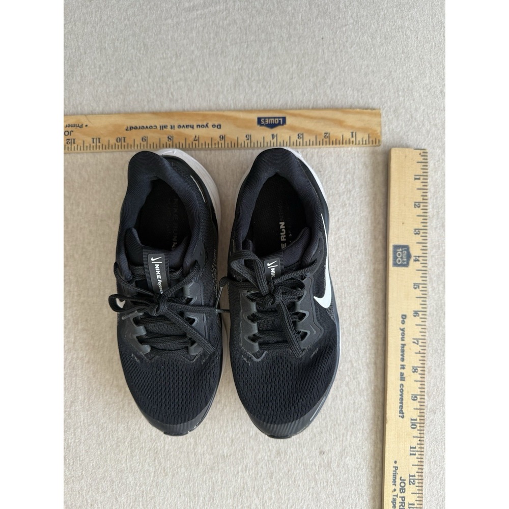 Nike Air Pegasus Kids Sneaker Size 3 Black And White